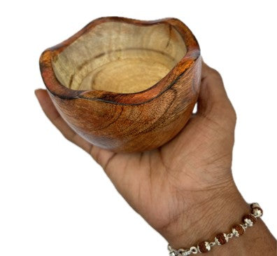 WB010 Designer Round 4 x 3 inch