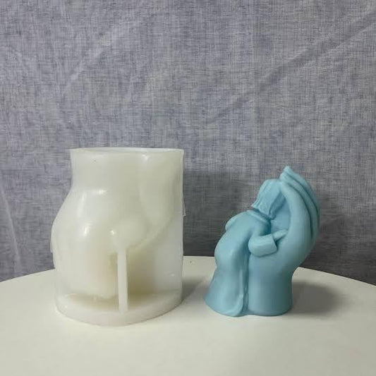 GB084 Baby On Hand Mold