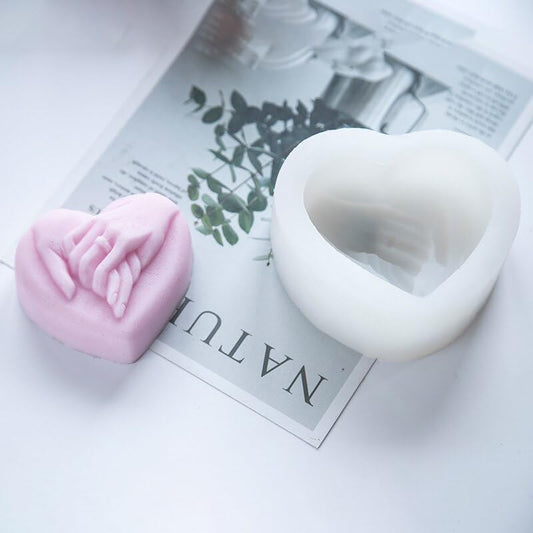 GB039 Holding Hand Mold