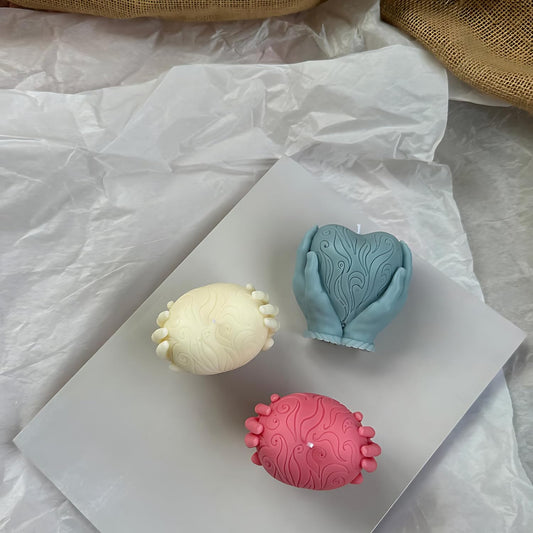 Heart In Hand Mold GB035