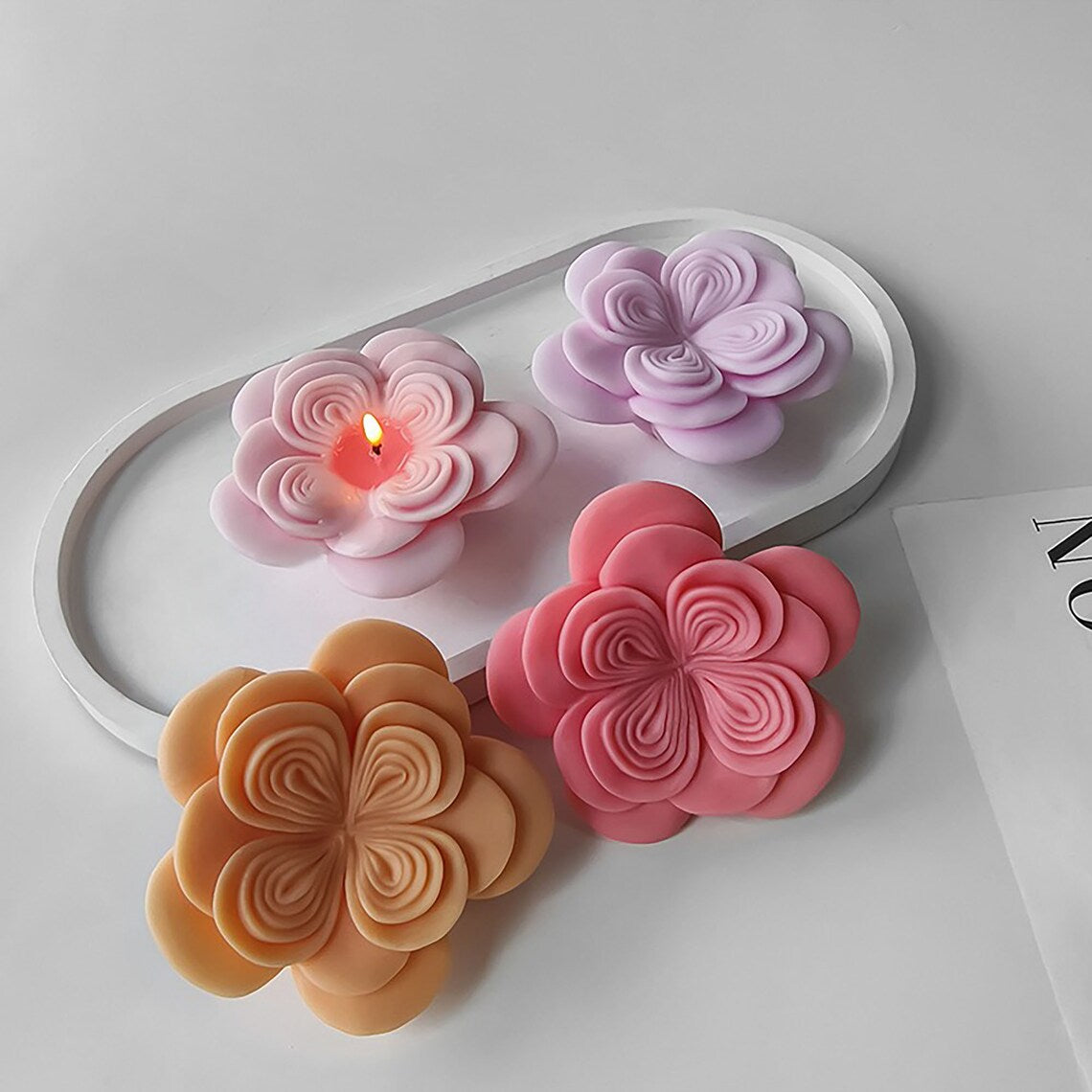 GB128 Open Petals Mold